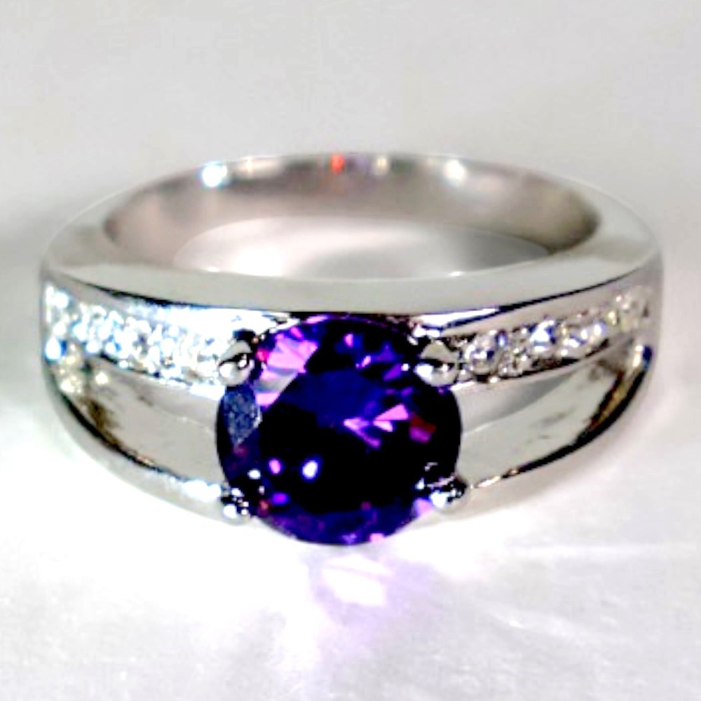 Swarovski Crystal Purple Round Cut Ring Sterling Silver Overlay Size 8 NEW